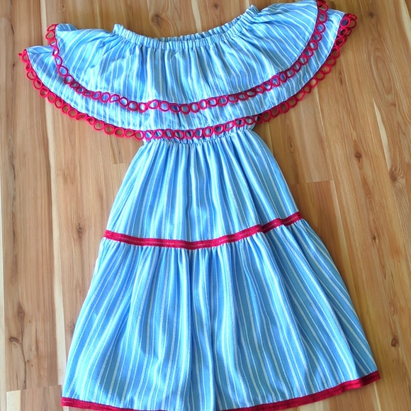 Unique Spanish style dress Sz S - Picture 1 of 4